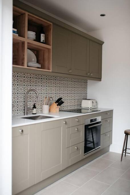 3 Bedroom House In Kew Gardens Richmond  Extérieur photo